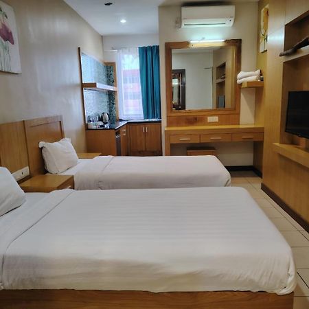 Fratini'S Hotel Лабуан Экстерьер фото