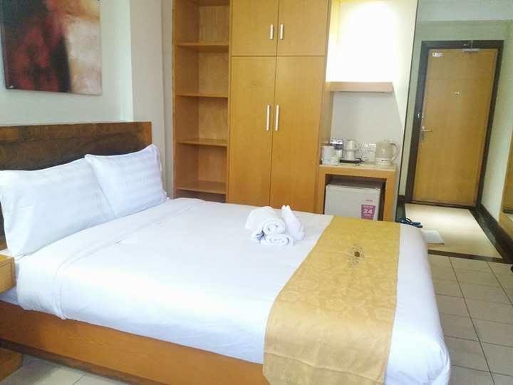 Fratini'S Hotel Лабуан Экстерьер фото